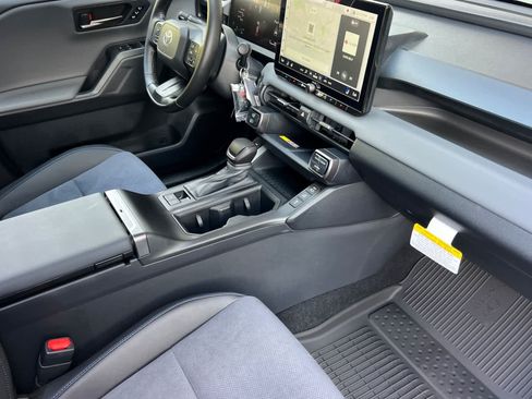 Certified 2026 Toyota RAV4 XSE w/ Weather Package AWD/4WD image 17