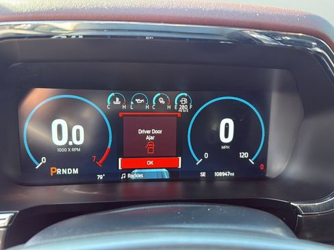 Used 2021 Ford F150 Lariat w/ Equipment Group 502A High AWD/4WD image 13