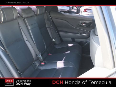 Used 2023 Toyota Crown Limited image 19