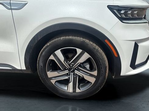 Used 2024 Kia Sorento SX Prestige AWD/4WD image 9