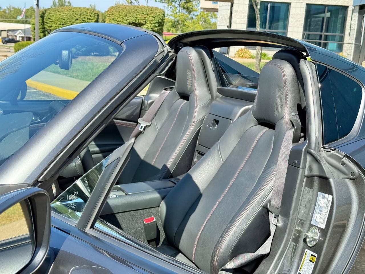 Used 2017 MAZDA MX-5 Miata RF Grand Touring RWD image 14