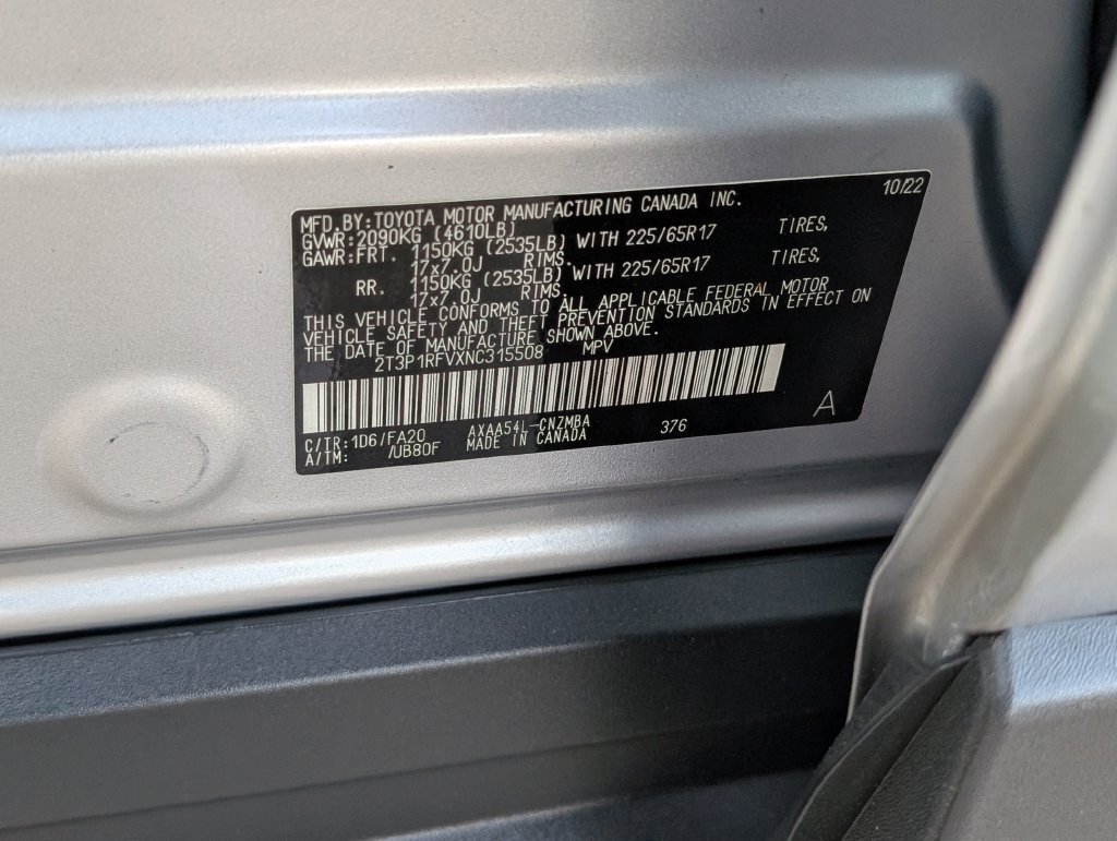 Used 2022 Toyota RAV4 XLE AWD/4WD image 30