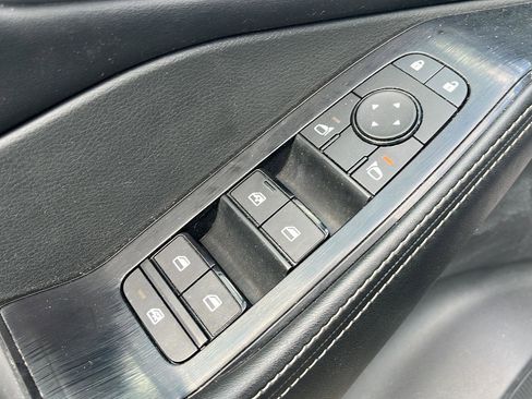 Used 2024 Nissan Rogue SV image 11