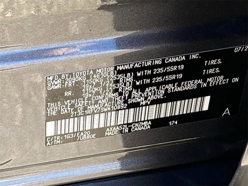 Certified 2025 Toyota RAV4 XLE Premium image 34