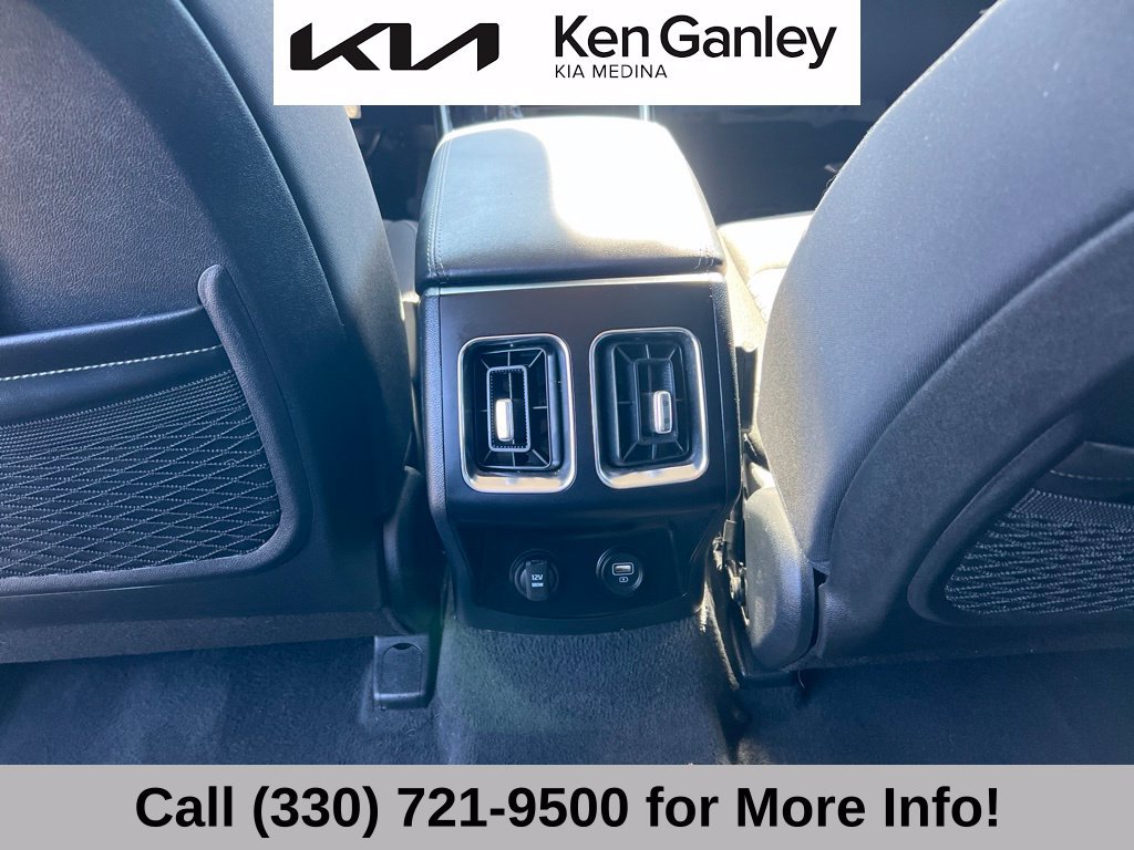 Certified 2023 Kia Sorento LX AWD/4WD image 42