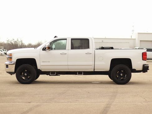 Used 2015 Chevrolet Silverado 2500 LTZ w/ LTZ Plus Package image 4