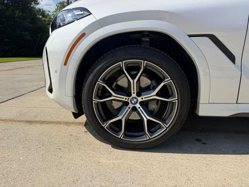 Used 2027 BMW X6 xDrive40i w/ Climate Comfort Package AWD/4WD image 10