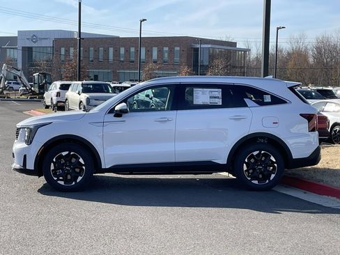 New 2026 Kia Sorento S image 6