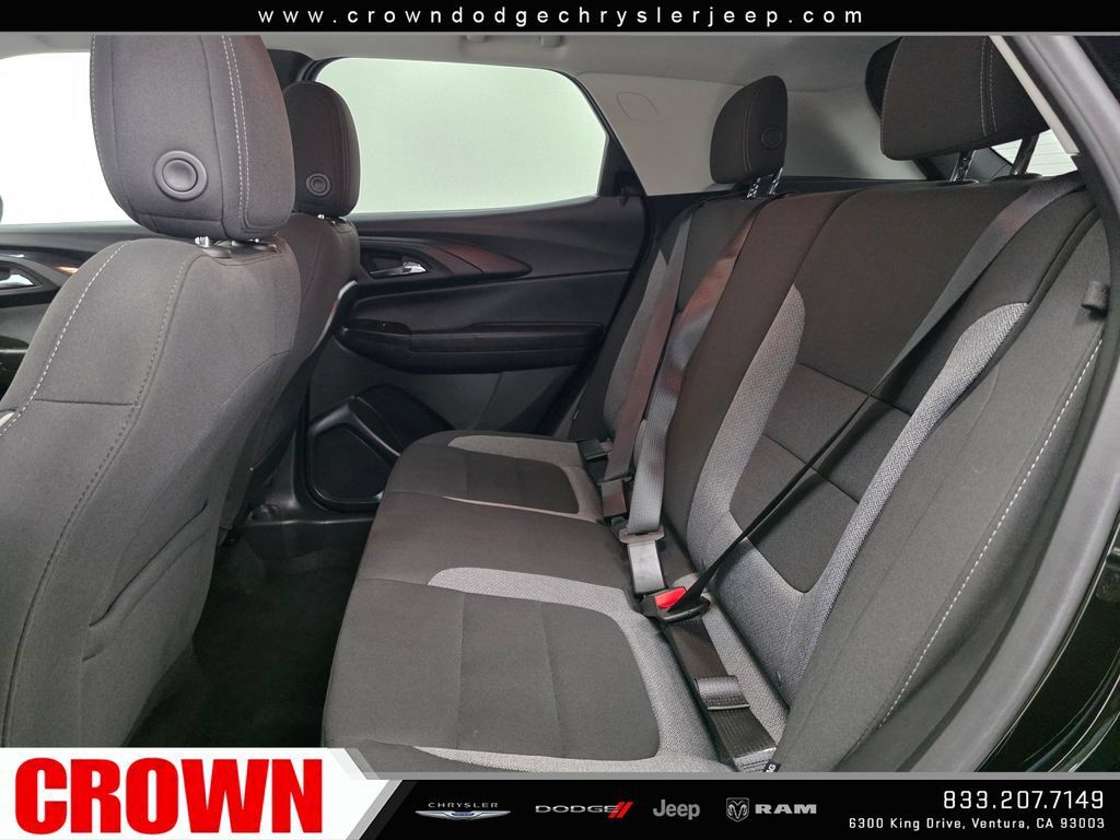 Used 2023 Chevrolet TrailBlazer LT FWD image 18