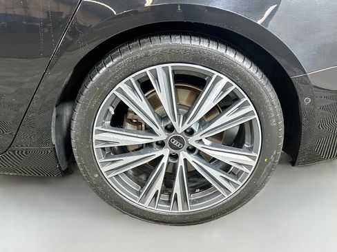 Used 2024 Audi A6 Premium Plus w/ Premium Plus Package AWD/4WD image 32