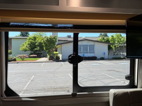 Used 2019 Ford Transit 350 XLT RWD image 27