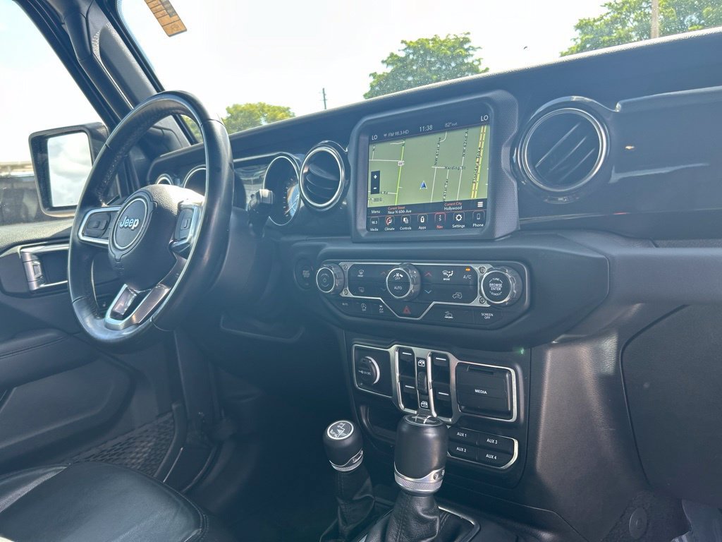 Used 2021 Jeep Wrangler Unlimited Sahara AWD/4WD image 27