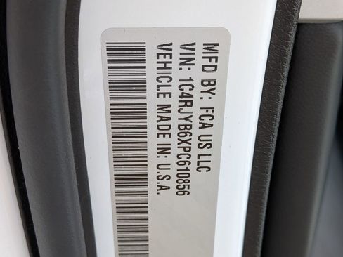 Used 2023 Jeep Grand Cherokee 4WD 4xe image 35