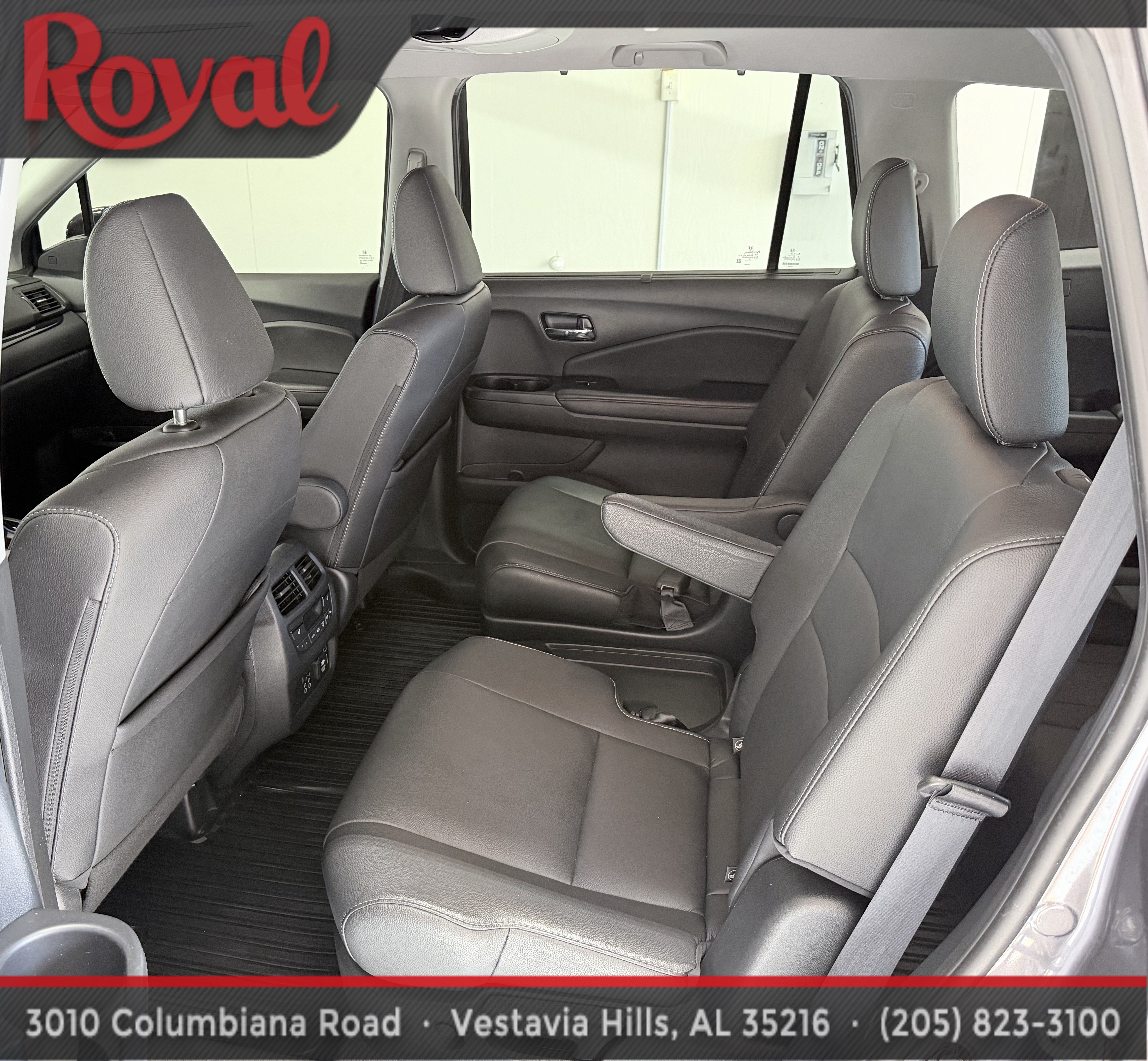 Used 2021 Honda Pilot Touring image 14