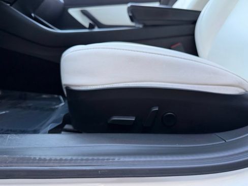 Used 2020 Tesla Model 3 Long Range AWD/4WD image 27