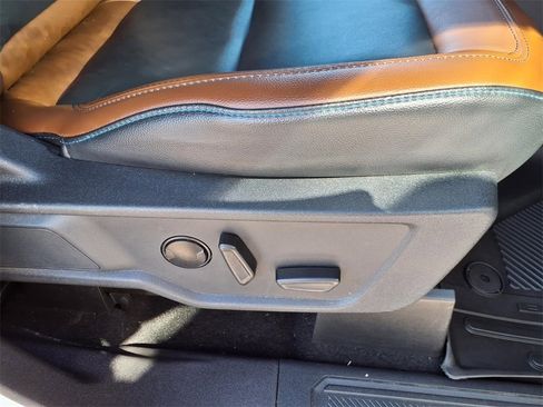 Used 2023 Ford Bronco Outer Banks image 14