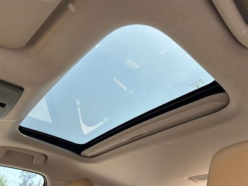 New 2025 Nissan Sentra SV w/ SV Premium Package image 34