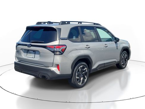 Used 2025 Subaru Forester Limited AWD/4WD image 6