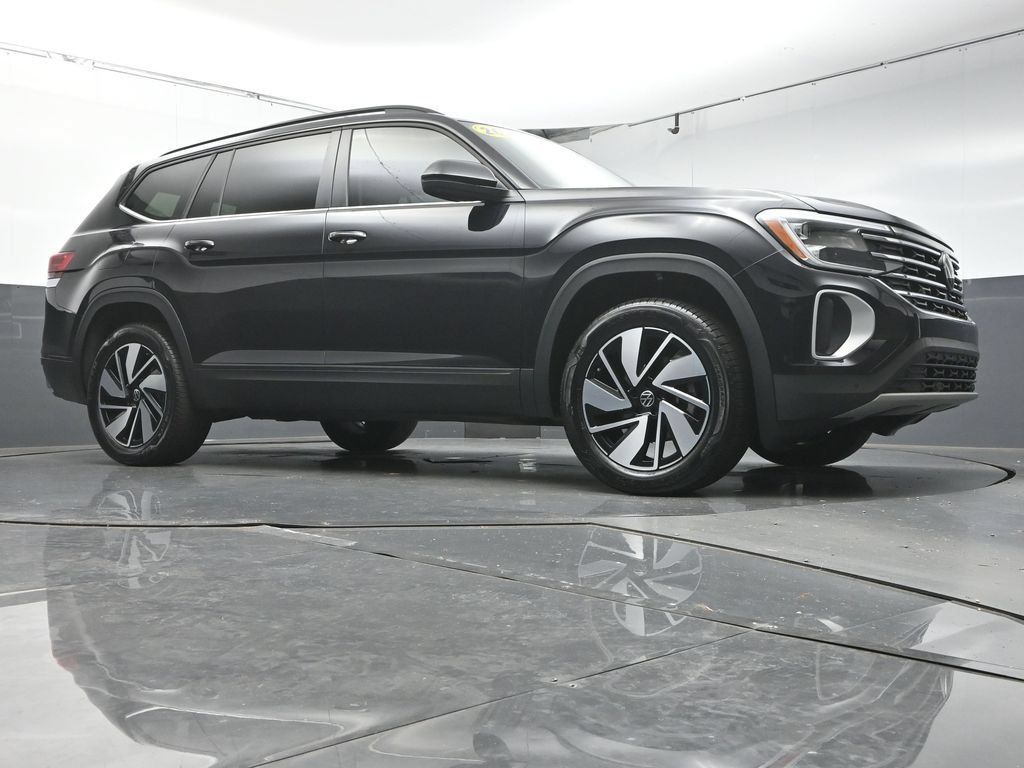 Used 2026 Volkswagen Atlas SE FWD image 38