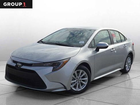 New 2026 Toyota Corolla LE image 1