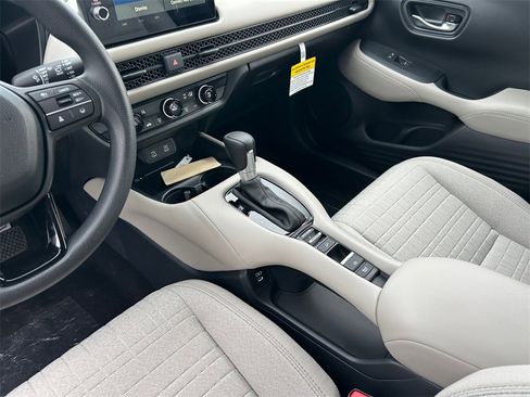 New 2026 Honda HR-V LX image 11