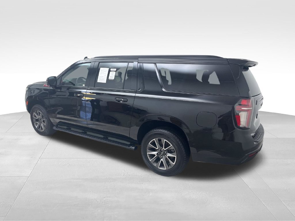Used 2024 Chevrolet Suburban Z71 w/ Luxury Package AWD/4WD image 3