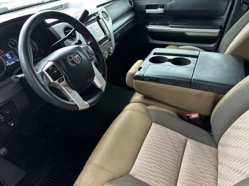 Used 2016 Toyota Tundra SR5 image 11