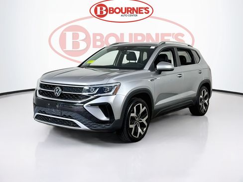 Used 2023 Volkswagen Taos SEL AWD/4WD image 7