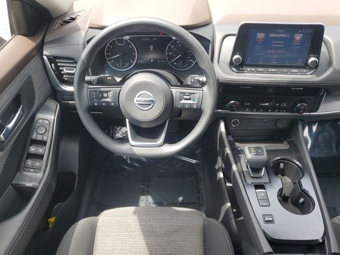 Certified 2021 Nissan Rogue SV image 16