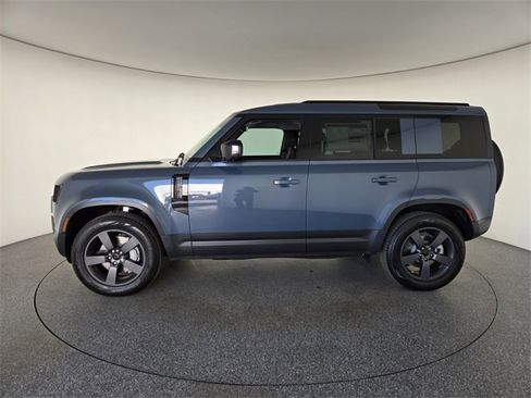 New 2026 Land Rover Defender 110 S image 27