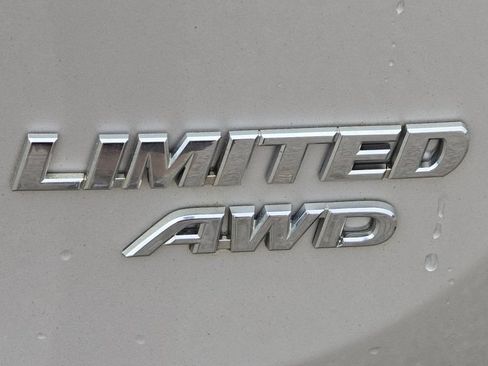 Used 2015 Toyota RAV4 Limited AWD/4WD image 14
