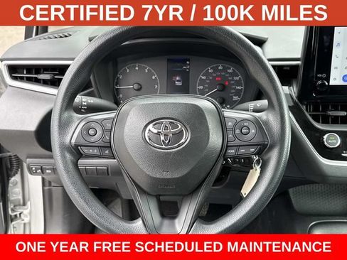 Used 2025 Toyota Corolla LE FWD image 18