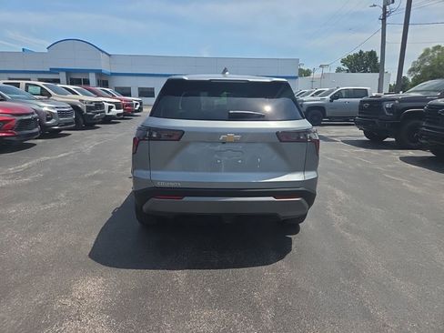 New 2026 Chevrolet Equinox LT FWD image 6