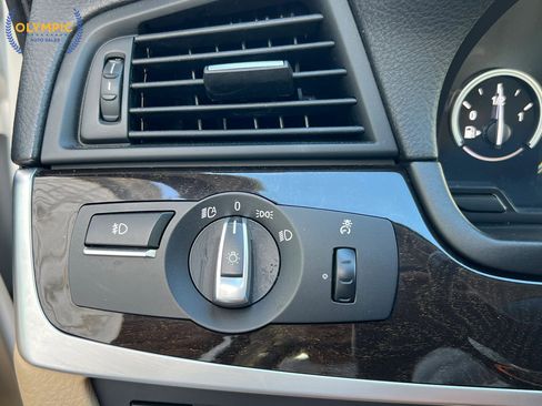 Used 2015 BMW 528i xDrive Sedan image 36