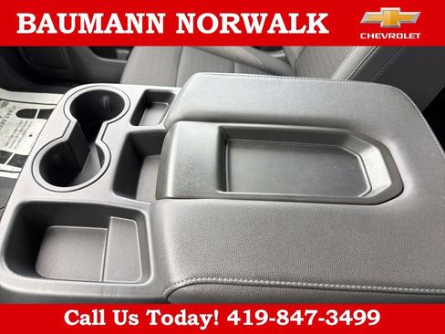 Used 2025 Chevrolet Silverado 1500 Custom Trail Boss w/ Turbomax Blackout Package AWD/4WD image 38