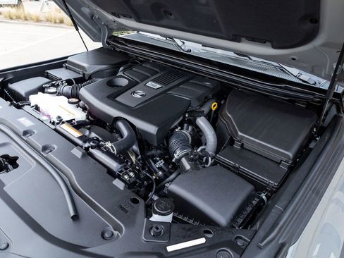 Used 2025 Lexus GX 550 image 40