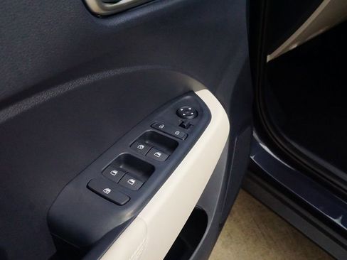 New 2026 Hyundai Venue SEL FWD image 16