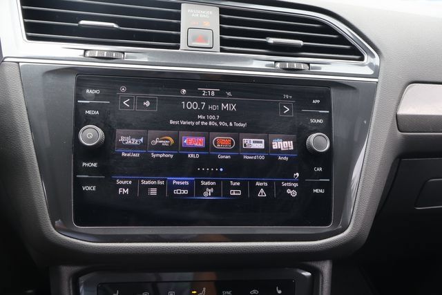 Certified 2023 Volkswagen Tiguan SE R-Line FWD image 25