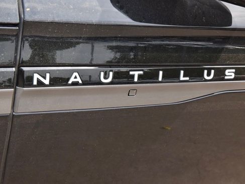 New 2026 Lincoln Nautilus Reserve w/ Jet Appearance Package image 50
