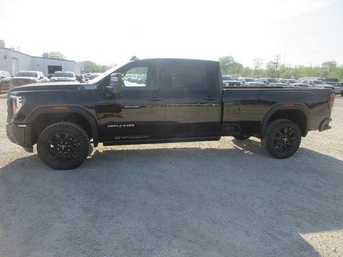New 2026 GMC Sierra 3500 AT4 w/ AT4 Premium Plus Package AWD/4WD image 9