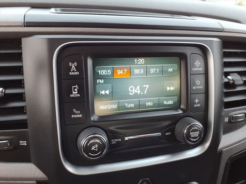 Used 2018 RAM 2500 Tradesman w/ Chrome Appearance Group image 20