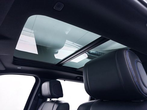 Used 2024 Toyota Tundra Platinum w/ TRD Off-Road Package image 5