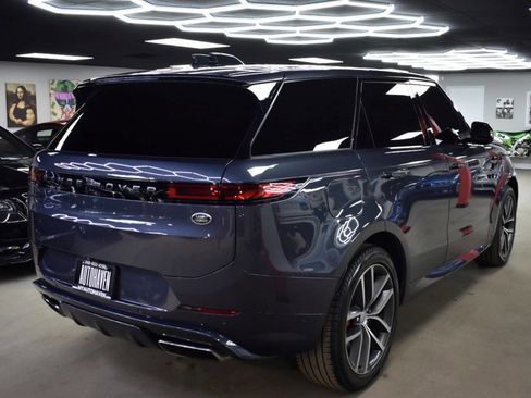 Used 2023 Land Rover Range Rover Sport SE Dynamic image 5