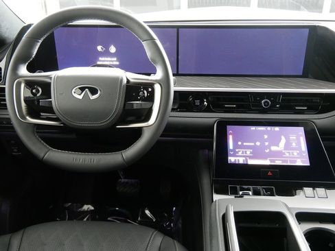 New 2026 INFINITI QX80 Autograph w/ Premium Cargo Package image 17