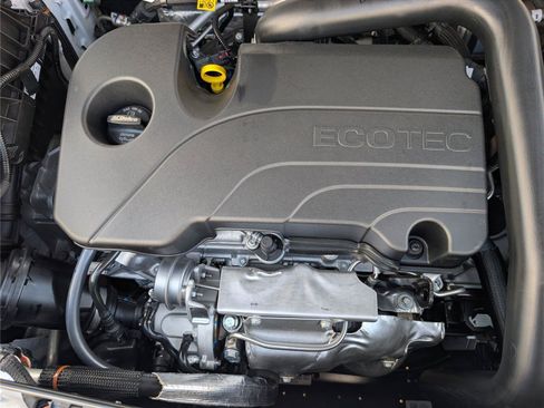 New 2026 Chevrolet Equinox LT w/ Convenience Package II FWD image 38