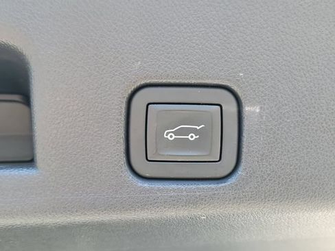 Used 2025 Buick Enclave Avenir w/ Super Cruise Package AWD/4WD image 7