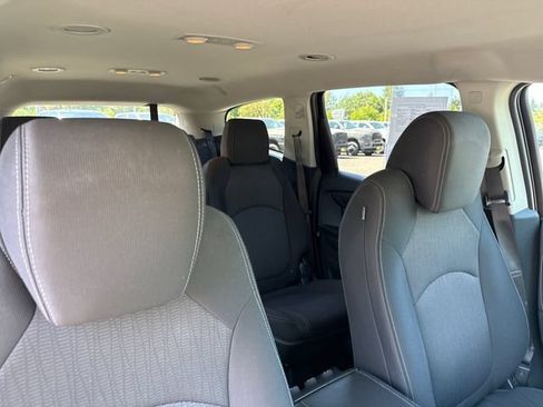 Used 2017 Chevrolet Traverse LT w/ Style and Technology Package AWD/4WD image 26