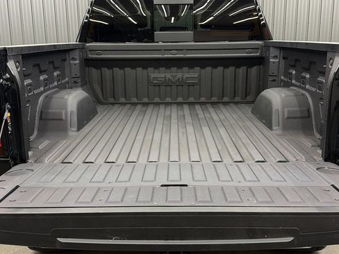 Used 2026 GMC Sierra 1500 AT4 w/ AT4 Premium Package AWD/4WD image 19