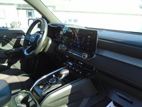 Certified 2024 Chevrolet Colorado LT w/ LT Convenience Package II image 21