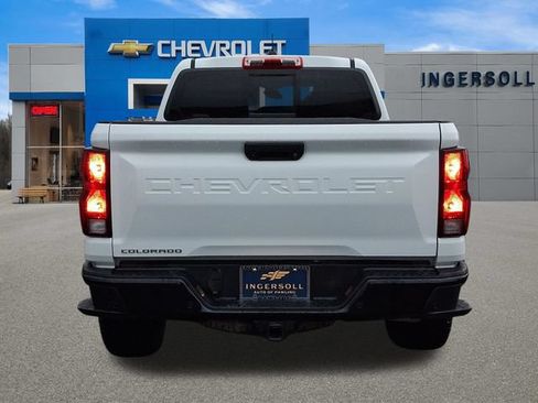 Used 2025 Chevrolet Colorado Trail Boss AWD/4WD image 26